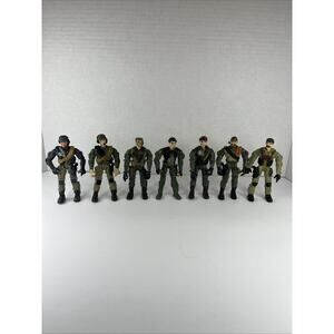 2003 Lanard “The Corps” Series Action Figures. Lot Of 7 Figures - Military